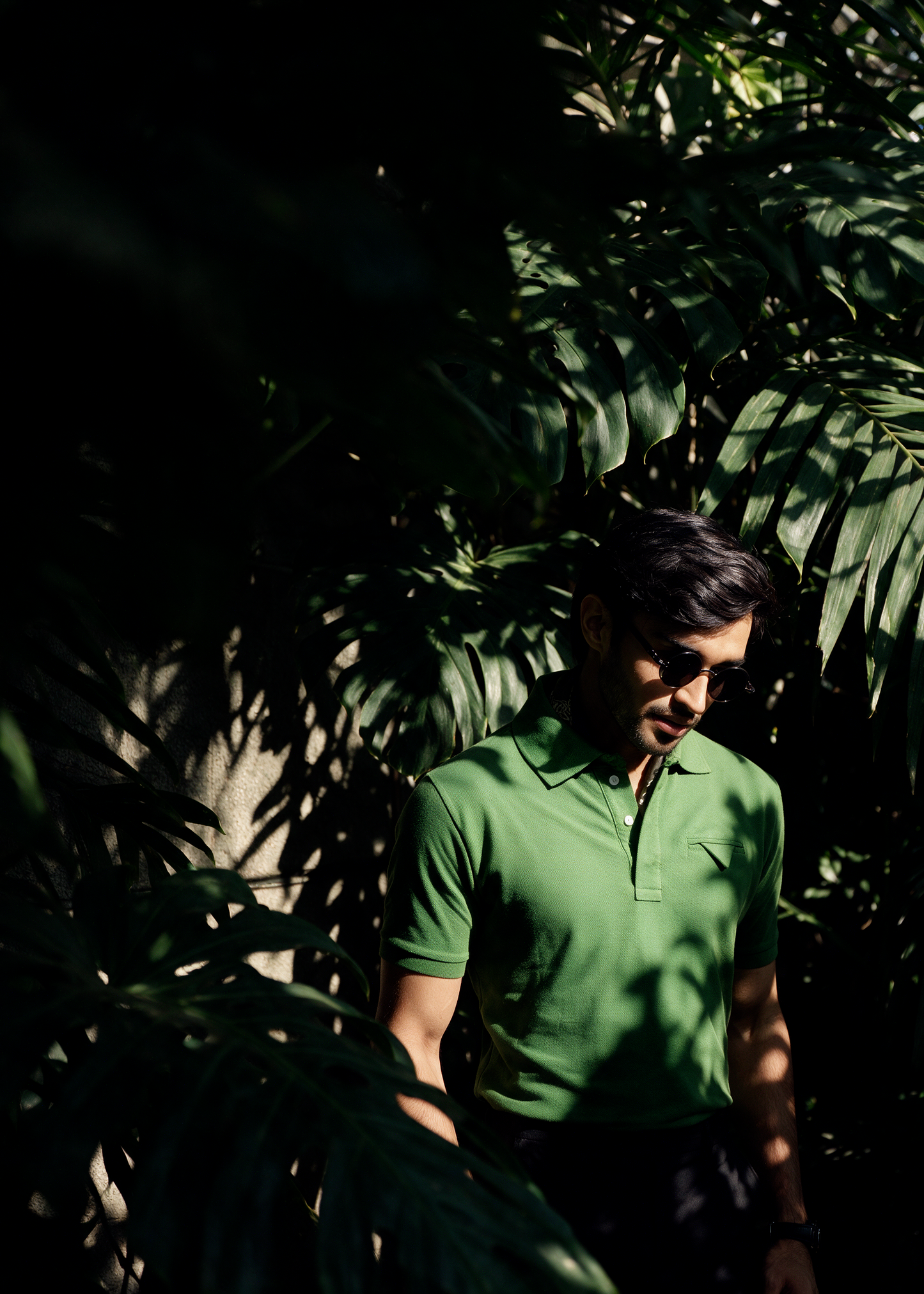 Unisex Minimalist Green Polo – Luxe Moss (Fresh Premium Cotton)