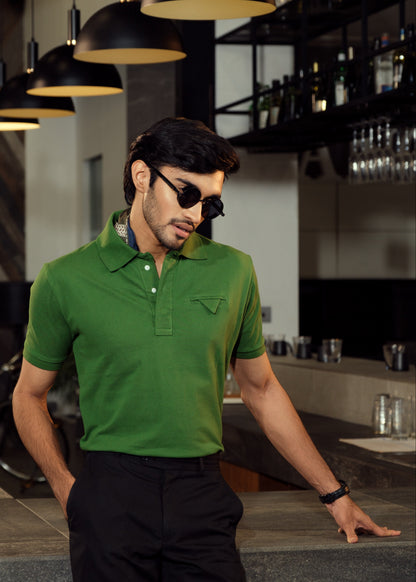 Unisex Minimalist Green Polo – Luxe Moss (Fresh Premium Cotton)